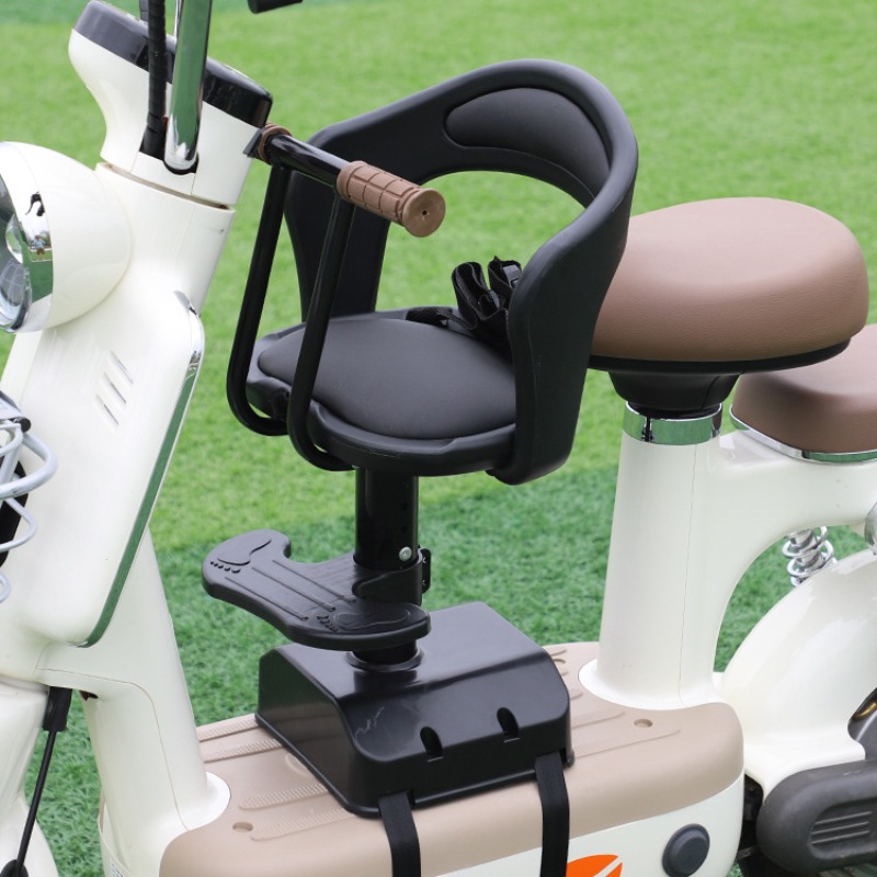 Regulowane przednie siedzisko  – Kids Ride On Suitcase Scooter recenzja i cena