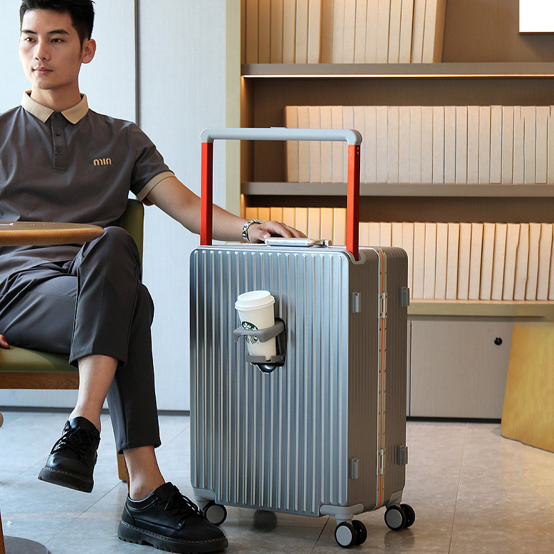 Nowa walizka na kółkach z szer – Aluminum Frame Carry On Luggage recenzja i cena